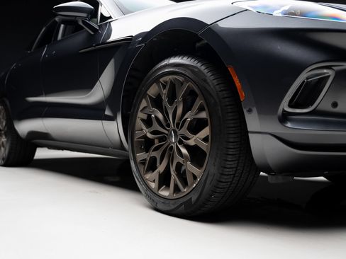 Used 2023 Aston Martin DBX AWD/4WD image 76