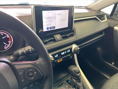 Certified 2024 Toyota RAV4 XLE FWD image 20