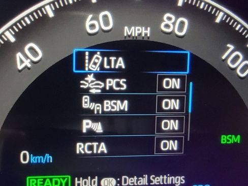 Used 2020 Toyota RAV4 Limited image 18