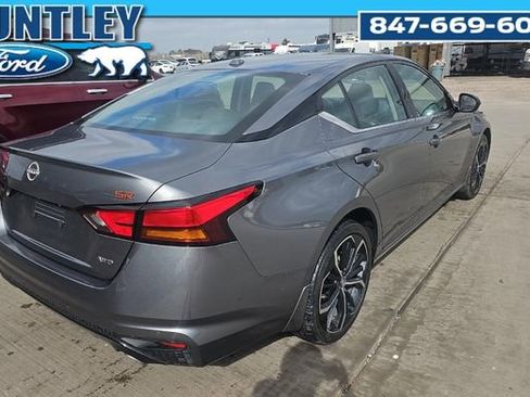 Used 2024 Nissan Altima 2.5 SR w/ SR Premium Package image 4