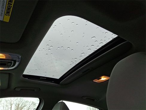 Used 2024 Hyundai Elantra SEL w/ Convenience Package image 14