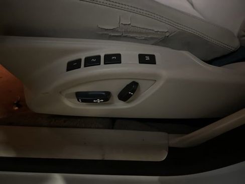 Used 2012 Volvo S60 T5 image 11