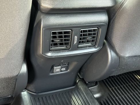 Used 2024 Toyota RAV4 SE AWD/4WD image 14