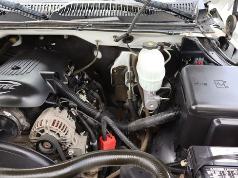 Used 2006 GMC Sierra 2500 W/T RWD image 35