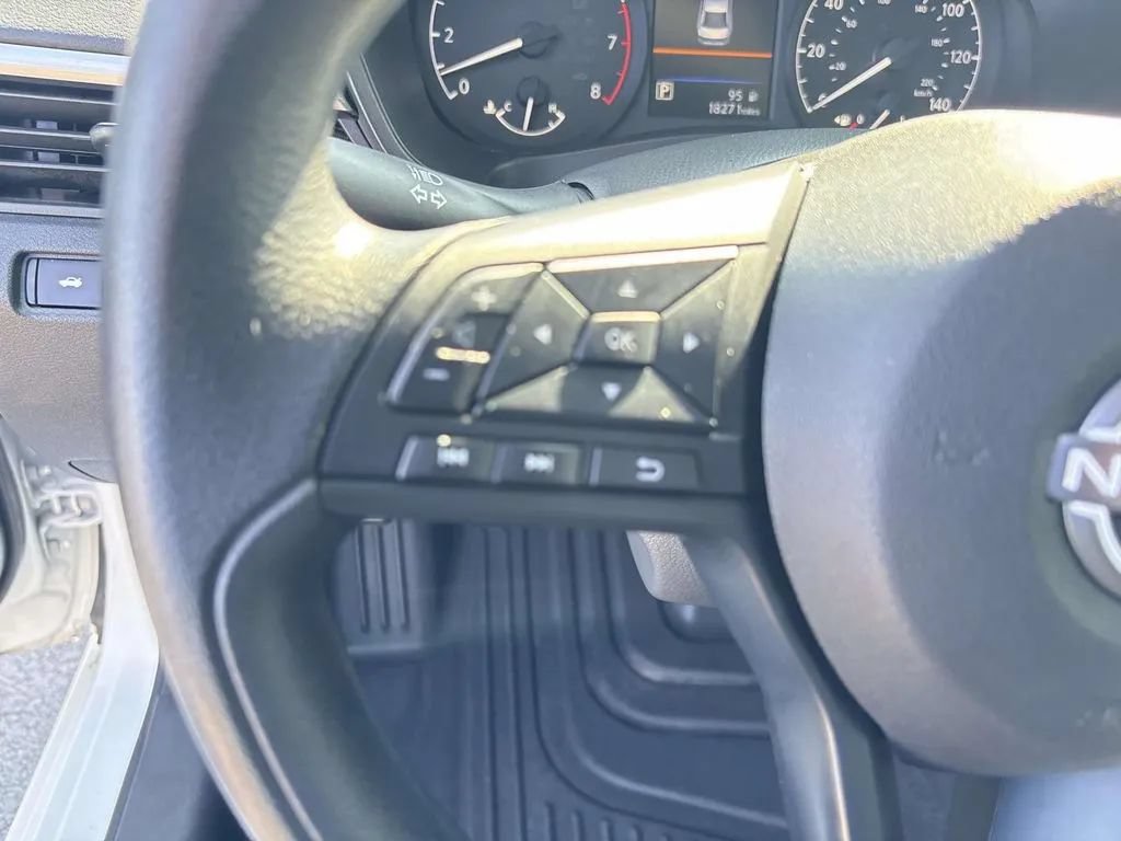 Used 2025 Nissan Altima 2.5 S FWD image 27