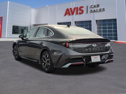 Used 2025 Hyundai Sonata SEL FWD image 3