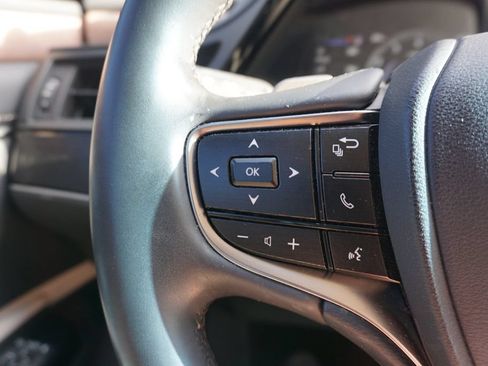 Used 2023 Lexus ES 350 w/ Premium Package FWD image 8