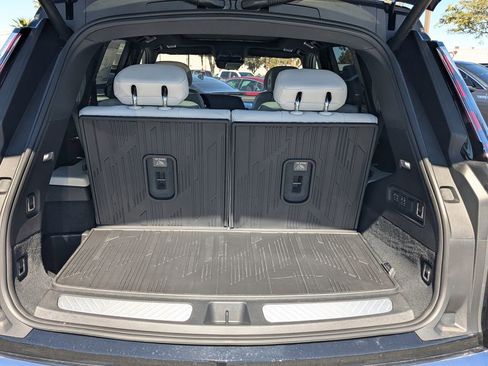 New 2026 Cadillac Vistiq Luxury w/ LPO, Floor Liner Package image 8