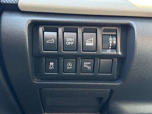 Certified 2023 Subaru Forester Limited AWD/4WD image 33