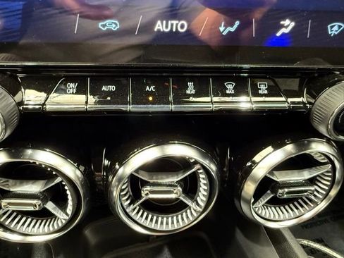 New 2025 Chevrolet Blazer EV LT image 33