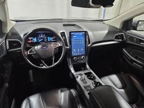 Used 2022 Ford Edge Titanium AWD/4WD image 5