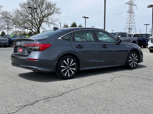 Used 2023 Honda Civic EX image 9