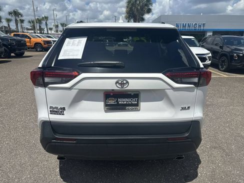 Used 2024 Toyota RAV4 XLE FWD image 15