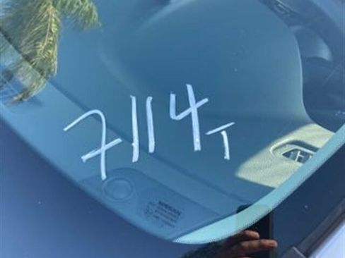 Used 2019 Nissan Rogue SV image 6