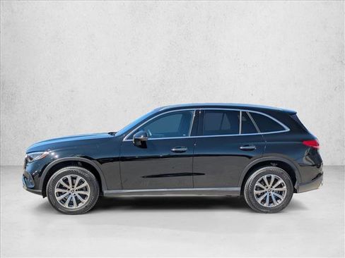 Used 2023 Mercedes-Benz GLC 300 4MATIC image 9