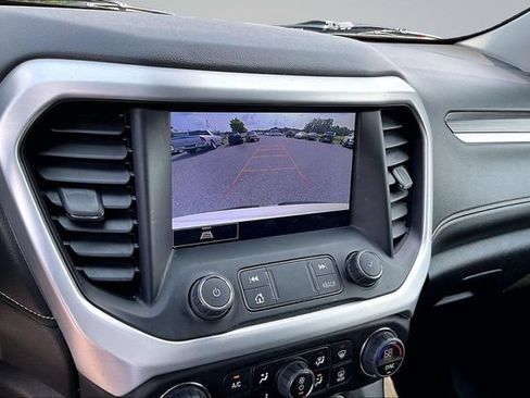 Used 2023 GMC Acadia SLT AWD/4WD image 14
