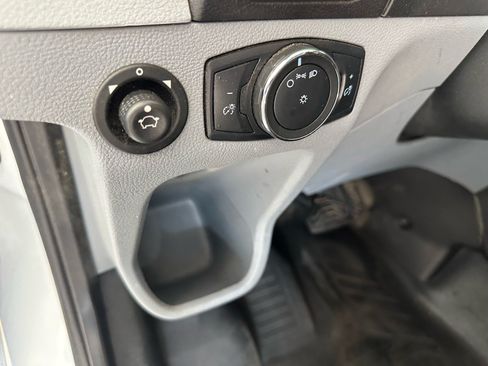 Used 2019 Ford Transit 250 130 Low Roof w/ Exterior Upgrade Package RWD image 24