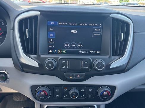 Used 2024 GMC Terrain SLT w/ LPO, Floor Liner Package AWD/4WD image 23