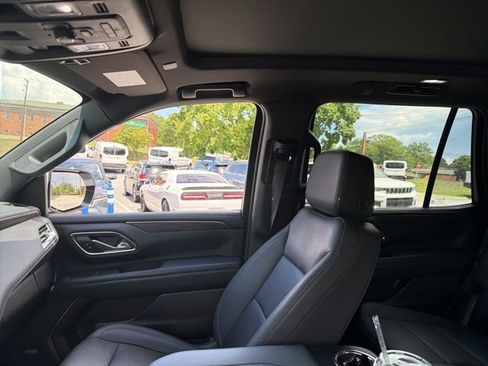 Used 2023 Chevrolet Tahoe LT w/ LT Signature Plus Package AWD/4WD image 11