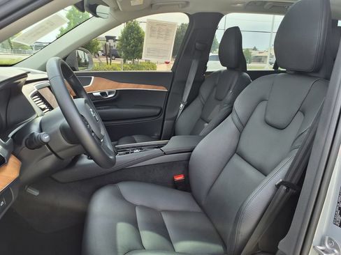 Used 2024 Volvo XC90 B6 Plus AWD/4WD image 17