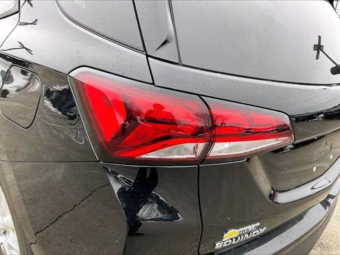 Used 2024 Chevrolet Equinox LS image 29