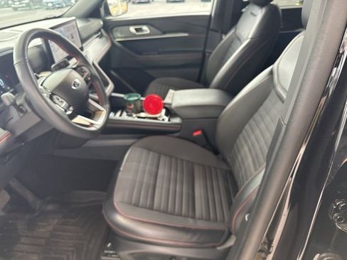 Used 2025 Ford Explorer ST-Line w/ Premium Package image 13