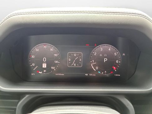 Used 2023 Land Rover Defender 110 AWD/4WD image 11