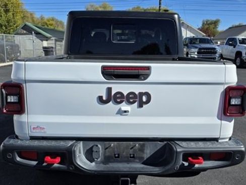 Used 2021 Jeep Gladiator Rubicon image 5