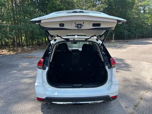Used 2019 Nissan Rogue SV FWD image 31