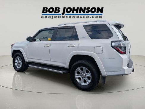 Used 2018 Toyota 4Runner SR5 Premium AWD/4WD image 4