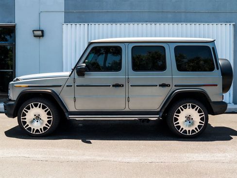 Used 2021 Mercedes-Benz G 550 image 4