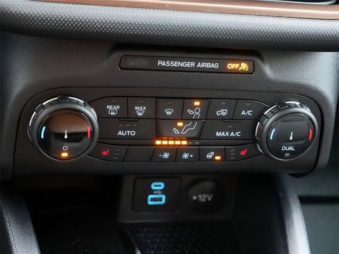 Used 2023 Ford Bronco Sport Outer Banks w/ Tech Package image 22