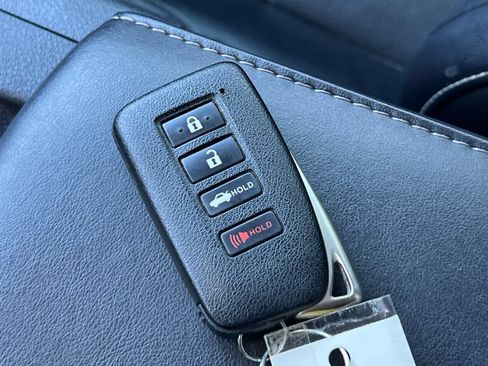 Used 2015 Lexus ES 350 w/ Luxury Package image 23