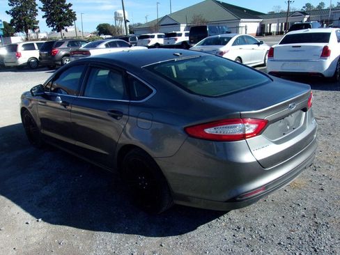 Used 2014 Ford Fusion SE w/ Equipment Group 202A image 6