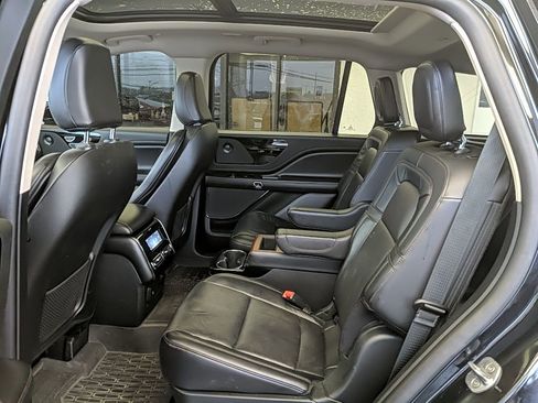 Certified 2021 Lincoln Aviator Reserve w/ Equipment Group 201A image 15