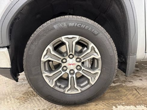 Used 2026 GMC Sierra 1500 SLT AWD/4WD image 14
