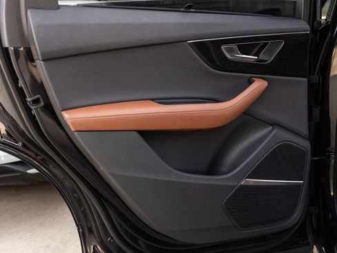 Used 2021 Audi Q7 3.0T Prestige w/ Prestige Package image 29