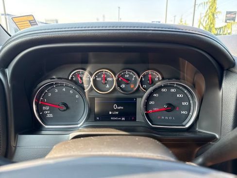 Used 2019 Chevrolet Silverado 1500 LTZ AWD/4WD image 20