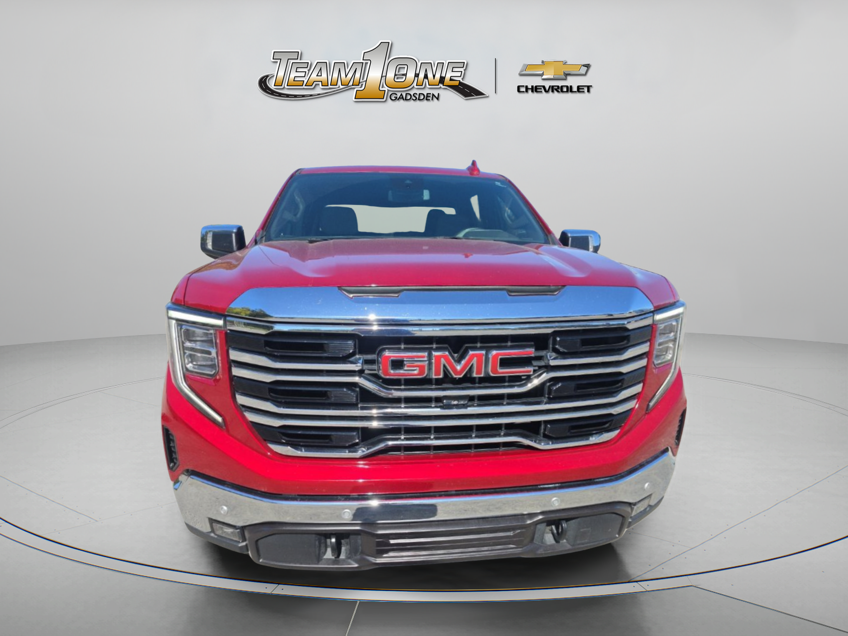 Used 2024 GMC Sierra 1500 SLT w/ SLT Premium Plus Package AWD/4WD image 2