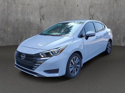 Used 2024 Nissan Versa SV w/ Trunk Package FWD image 3