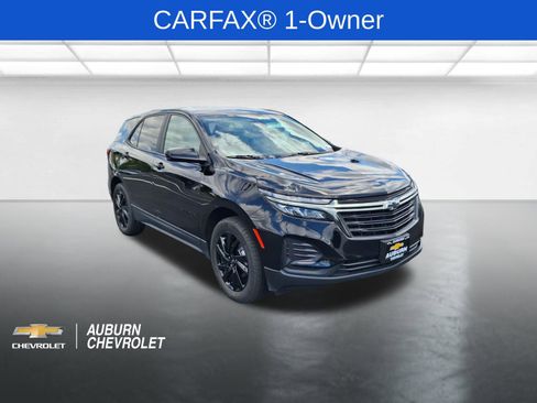 Used 2023 Chevrolet Equinox LS w/ LS Convenience Package AWD/4WD image 1