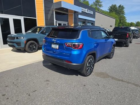 Certified 2022 Jeep Compass Limited AWD/4WD image 7