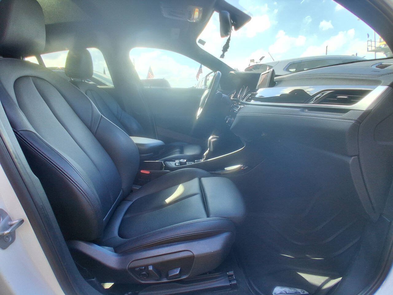 Used 2018 BMW X2 sDrive28i w/ Convenience Package FWD image 15
