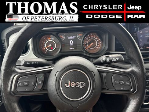 Used 2025 Jeep Wrangler Unlimited Sport AWD/4WD image 10
