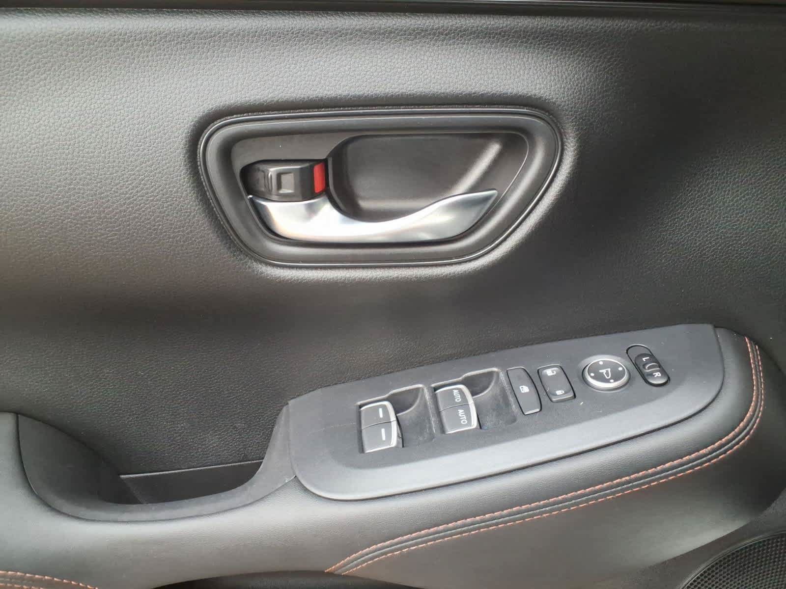 Used 2024 Honda HR-V Sport image 11