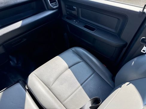 Used 2024 RAM 3500 Tradesman w/ Chrome Appearance Group image 16