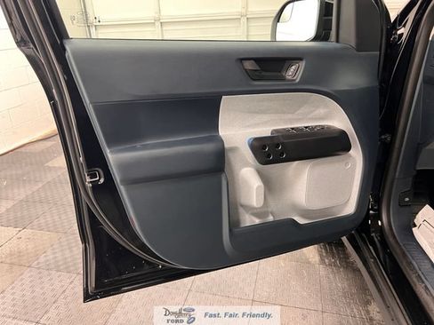 New 2026 Ford Maverick XLT w/ XLT Luxury Package FWD image 29