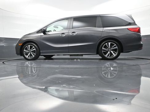 Certified 2024 Honda Odyssey Touring image 34