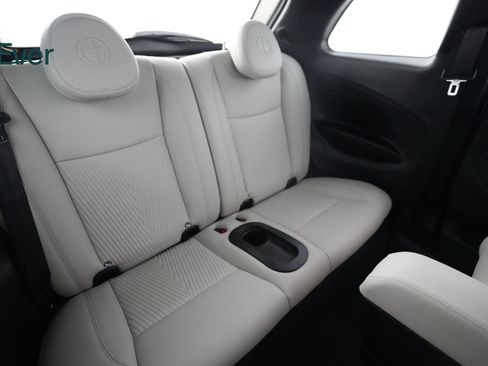 Used 2025 FIAT 500 e FWD image 5