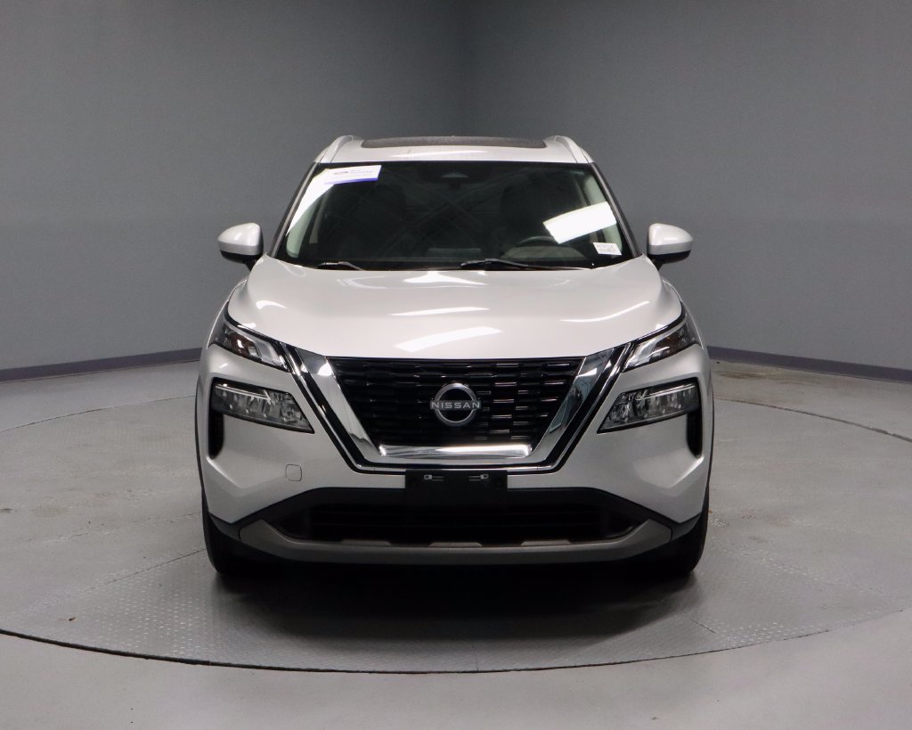 Certified 2023 Nissan Rogue SV w/ SV Premium B Package AWD/4WD image 4
